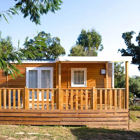 Aldeamento Turístico Campo Di Mare